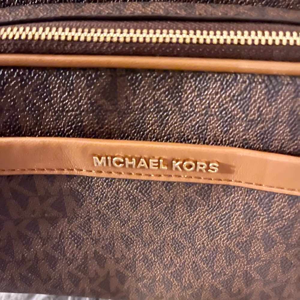 Michael Kors Bex Medium Women’s Leather Backpack - Picture 5 of 16